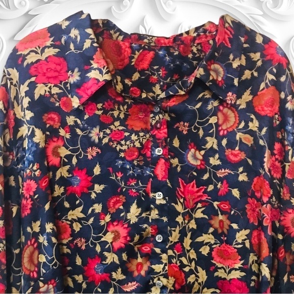 Lauren Ralph Lauren Blue Satin Collared Blouse With Red Flowers And Vines - - Picture 2 of 3